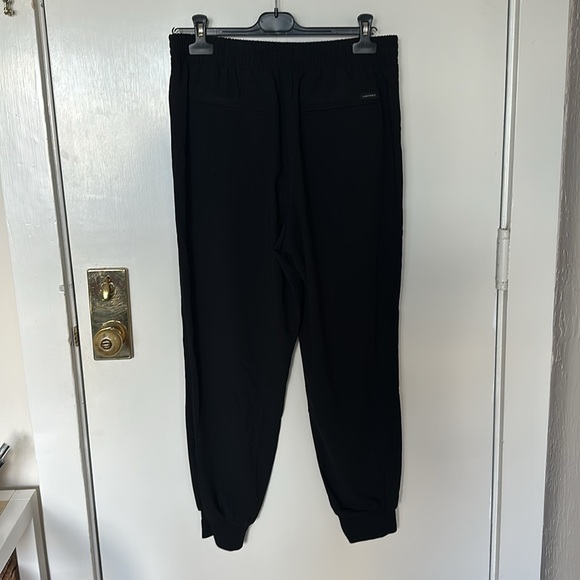 Sanctuary - Day Trip Pull On Jogger in Black - Picture 5 of 8